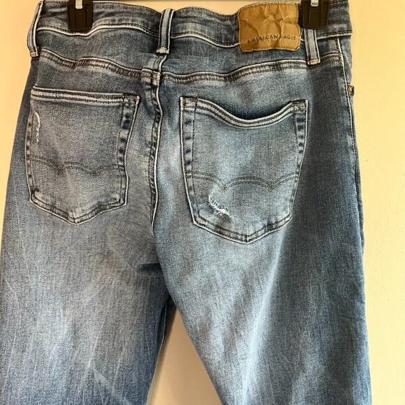 Men's American Eagle Next level airflex Slim medium wash distressed Size 29 X 32 - Picture 6 of 11